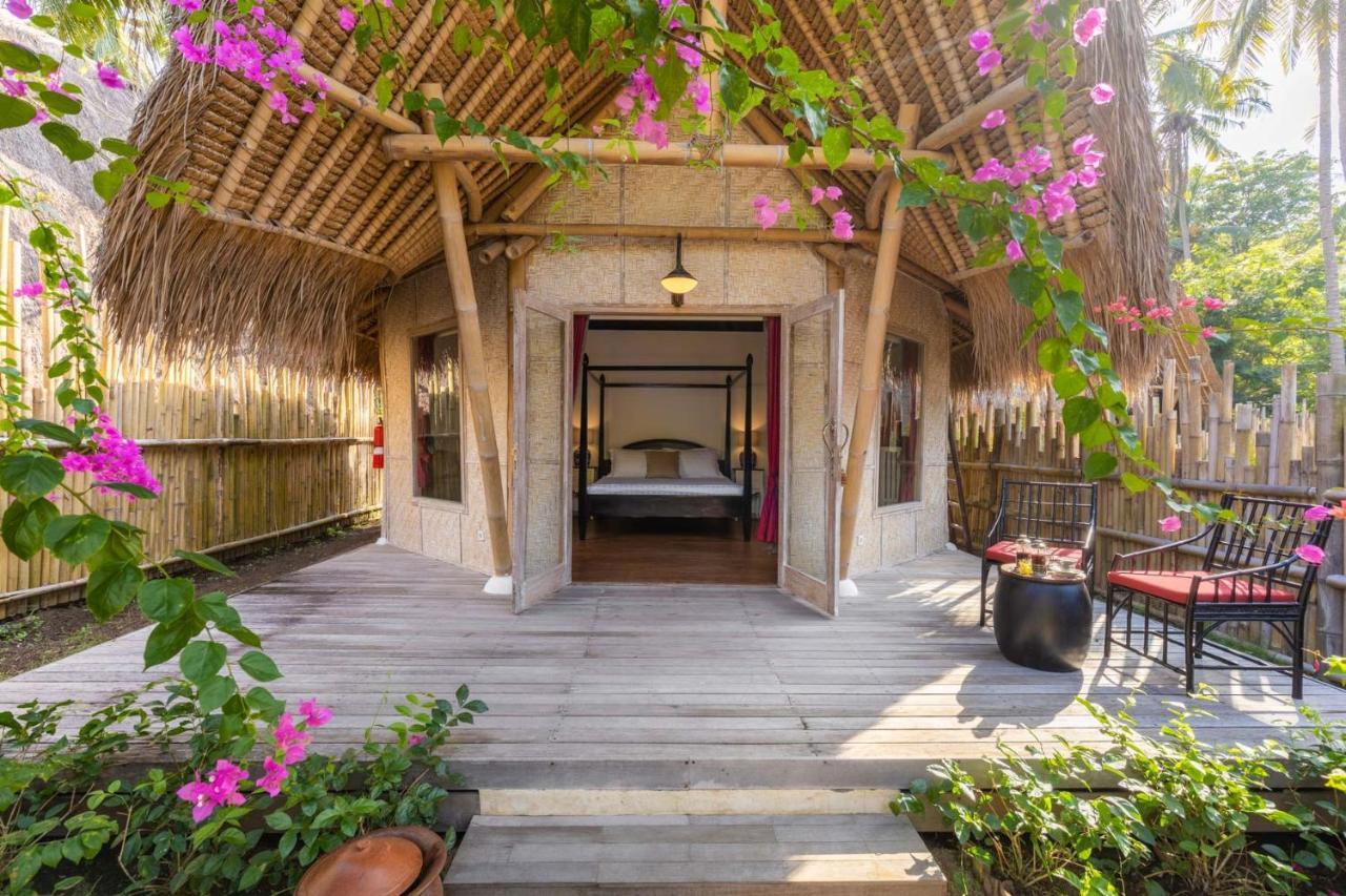 Amahelia Luxury Resort & Restaurant - Gili Asahan Exterior foto