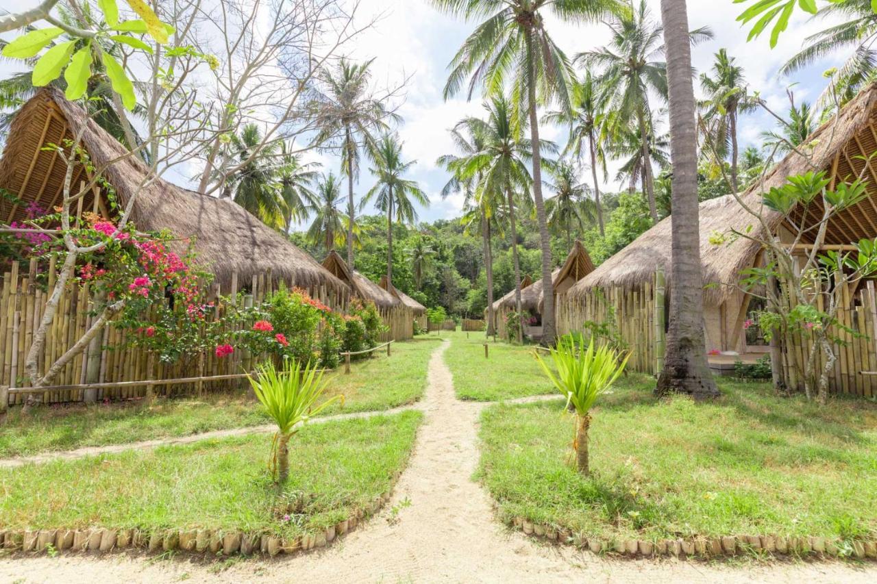 Amahelia Luxury Resort & Restaurant - Gili Asahan Exterior foto